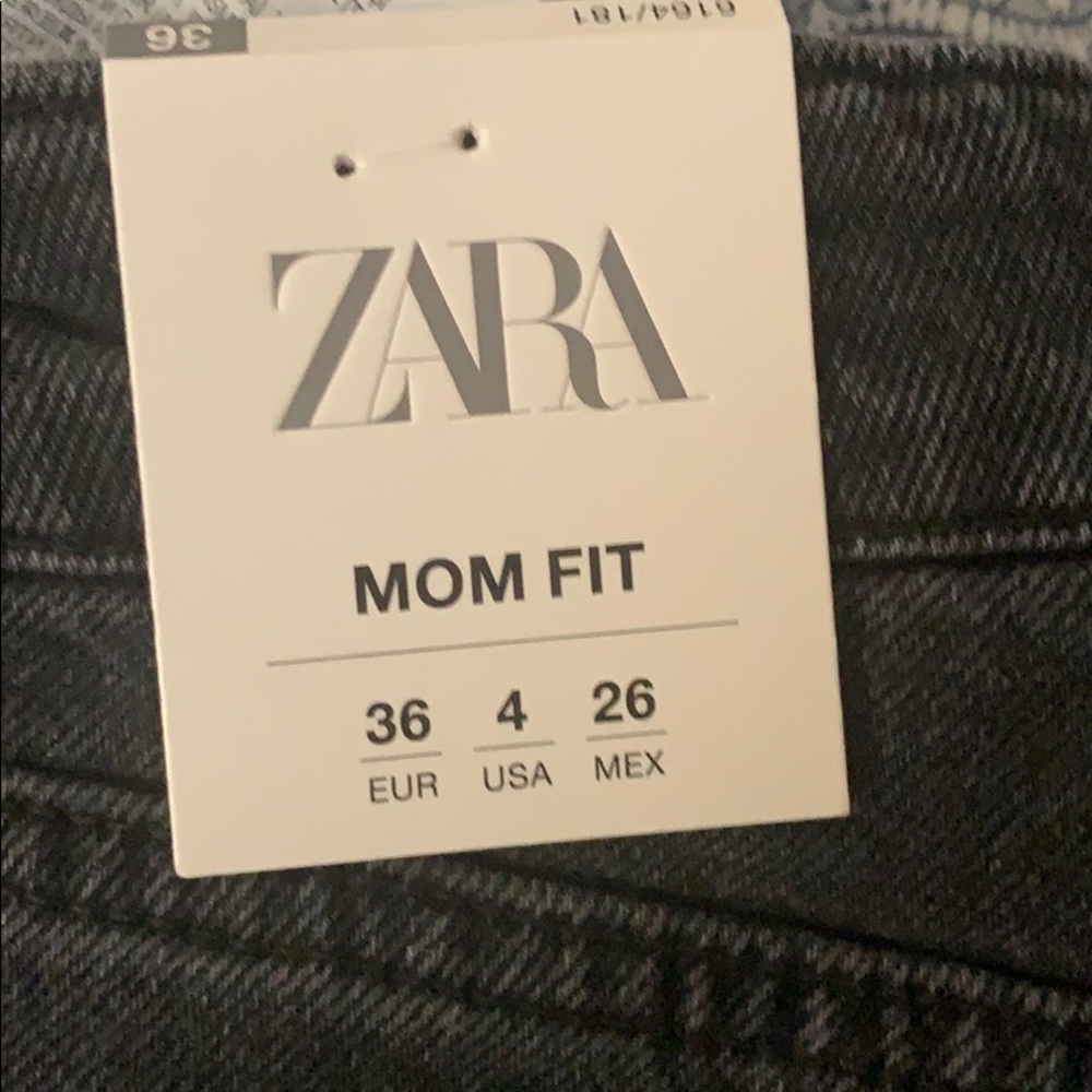 Black mom jeans from Zara